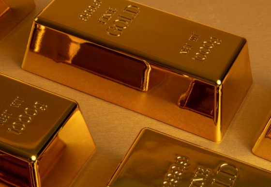 Harga Emas Dunia Anjlok Tajam Hari Ini