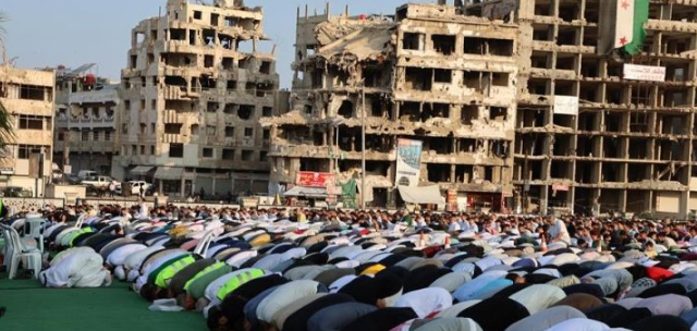 sebuah-bom-di-masjib-suriah-meledak-saat-salat-jumat