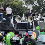 massa-ojol-menuntut-presiden-venezuela-maduro-dibebaskan