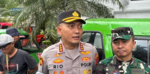 sopir-angkot-di-kota-bogor-sedang-demo